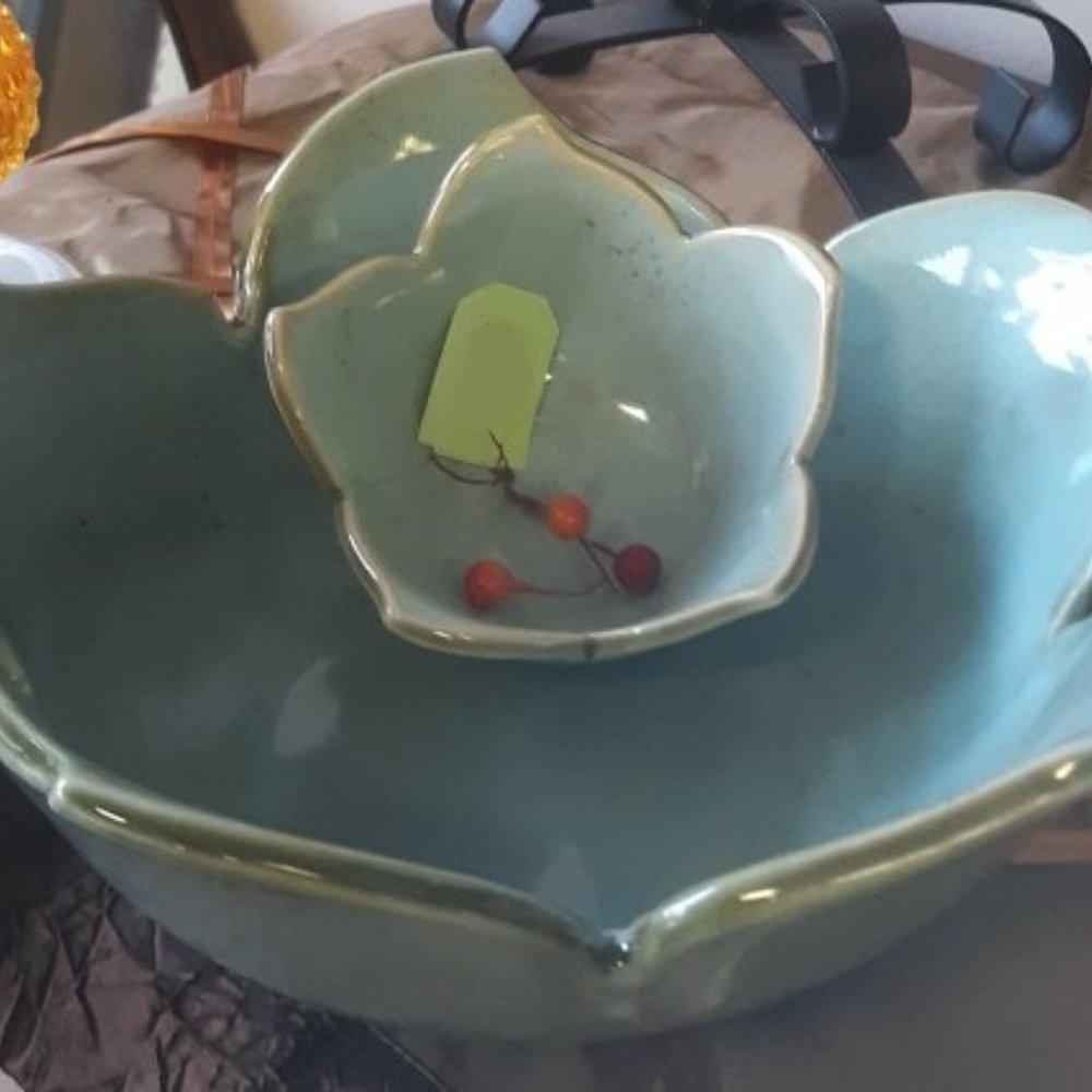 Lotus Flower Shaped Bowls - Set of 2